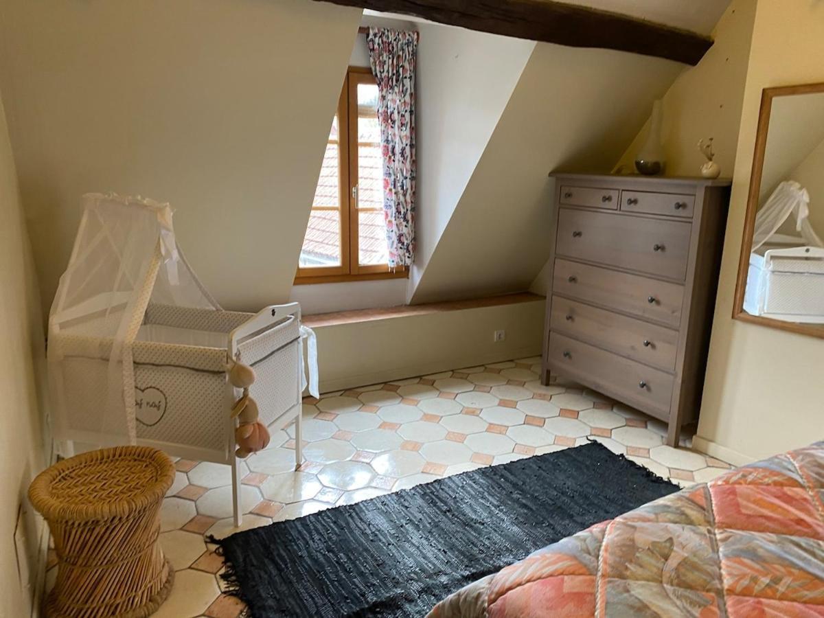 فيلا Le Refuge De Valprofonde Villeneuve-sur-Yonne المظهر الخارجي الصورة