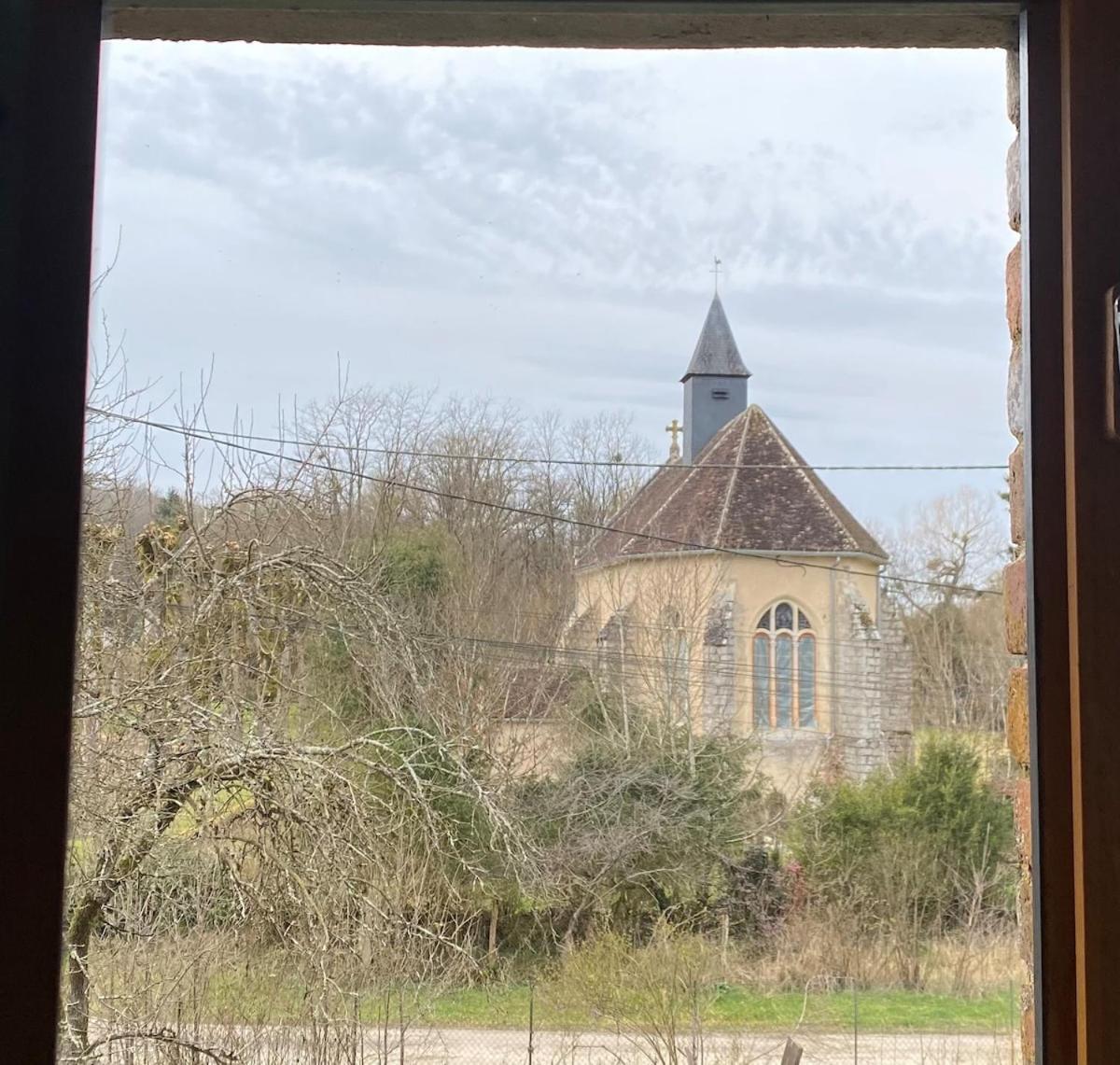 فيلا Le Refuge De Valprofonde Villeneuve-sur-Yonne المظهر الخارجي الصورة
