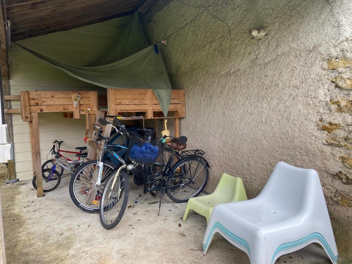 فيلا Le Refuge De Valprofonde Villeneuve-sur-Yonne المظهر الخارجي الصورة