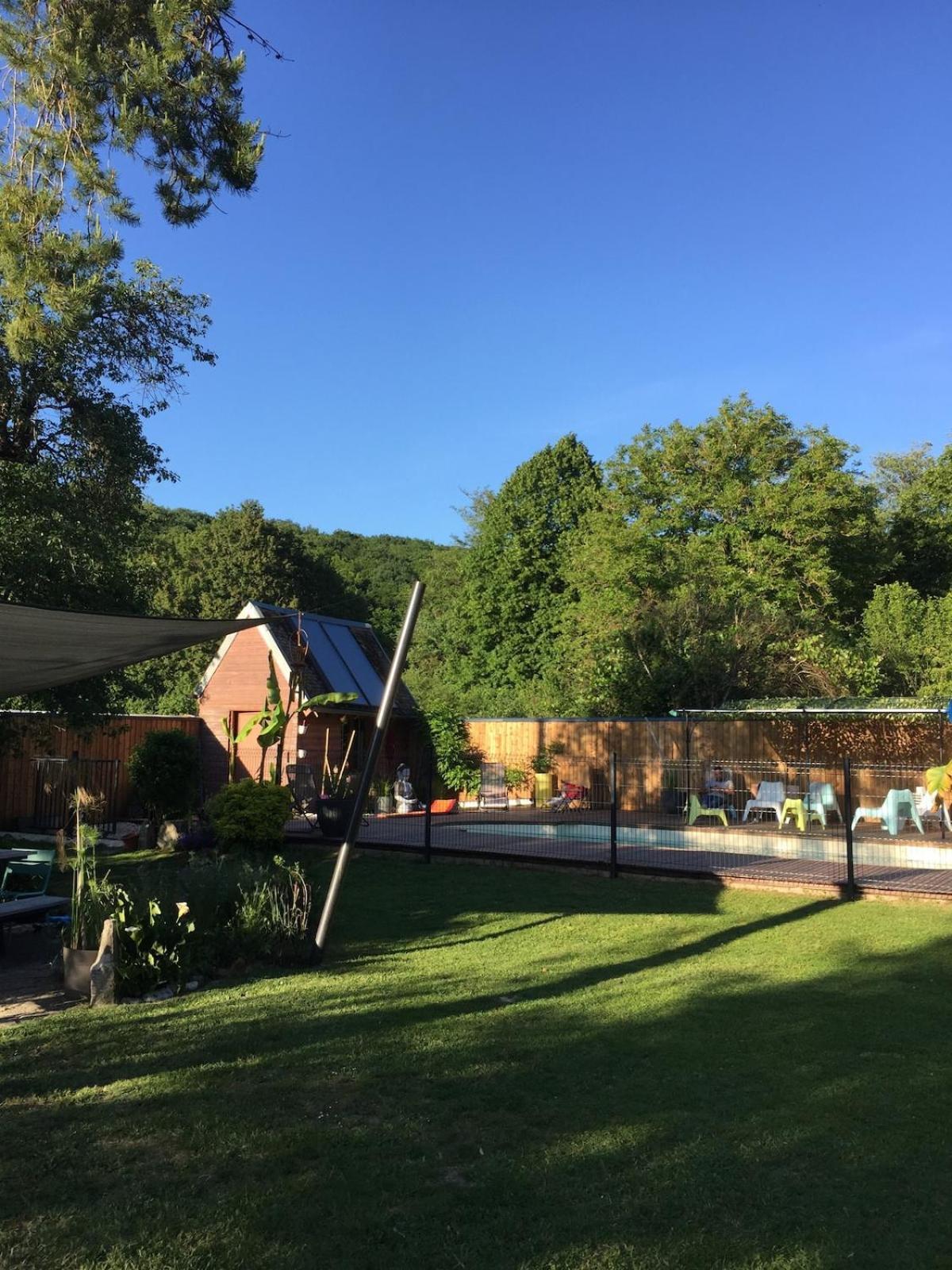 فيلا Le Refuge De Valprofonde Villeneuve-sur-Yonne المظهر الخارجي الصورة